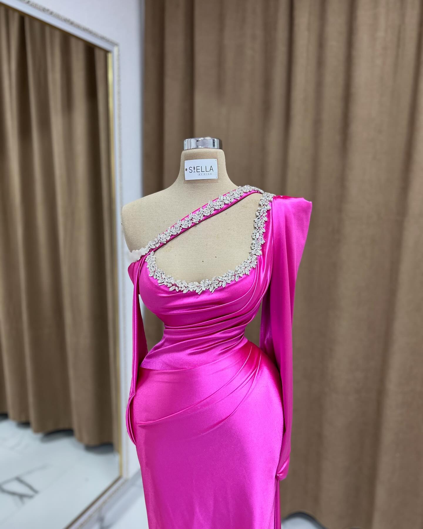 Amazing Column Scoop Neck Long Sleeve Rhinestone Satin Prom Dress