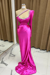 Amazing Column Scoop Neck Long Sleeve Rhinestone Satin Prom Dress