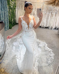 Amazing Long White V-neck Spaghetti Strap Mermaid Sleeveless Wedding Dress With Lace