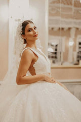 Beautiful Ball Gown Ivory Cap sleeves Floor length Wedding Dress