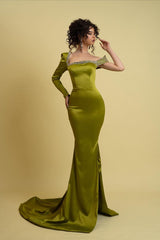 Charming Long Green Mermaid Dress With Long Sleeves Adorned With Rhinestones And Side Slit