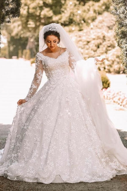 Ball gown Long sleeves Lace round neck Tulle Wedding Dress