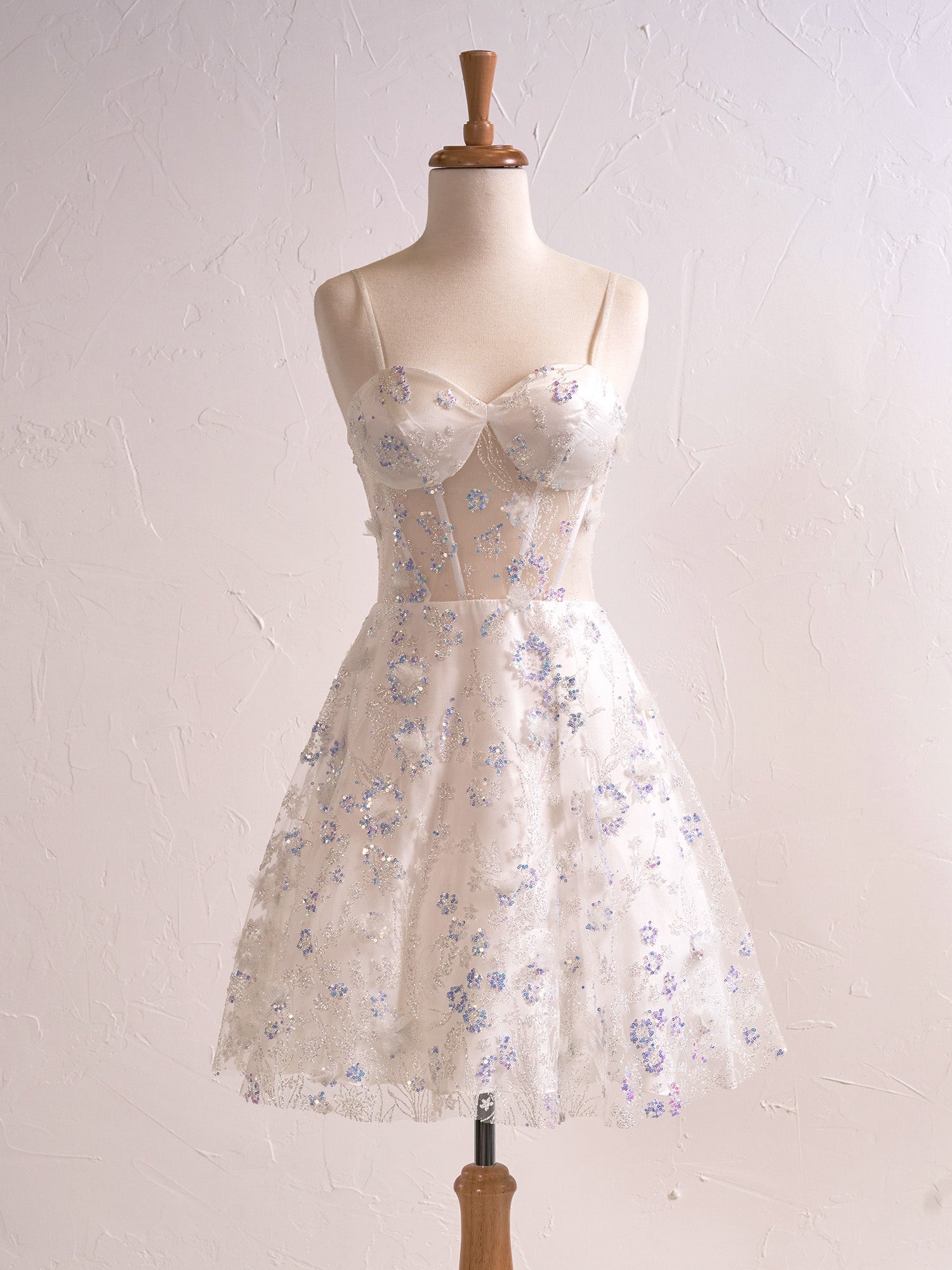 Elowyn Lavender Floral Strapless Sweetheart Short Homecoming Dress