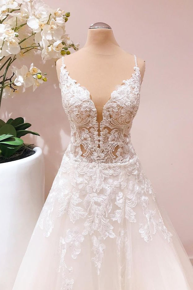 A-Line Lace Appliques Wedding Dress Tulle Bridal Gown