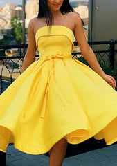 A-Line Square Neckline Sleeveless Satin Tea-Length Homecoming Dress