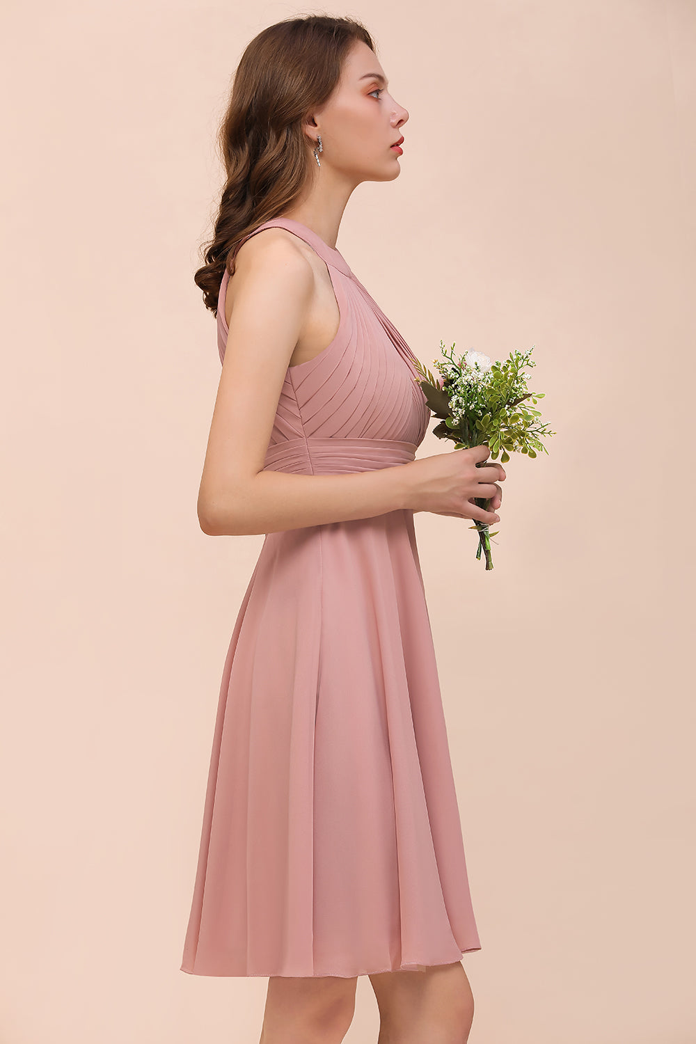 Affordable Dusty Pink Round Neck Ruffle Short Bridesmaid Dresses Online