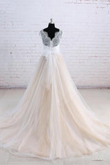 Affordable Shortsleeves Straps V-neck Wedding Dress Tulle Ruffles Bridal Gowns On Sale