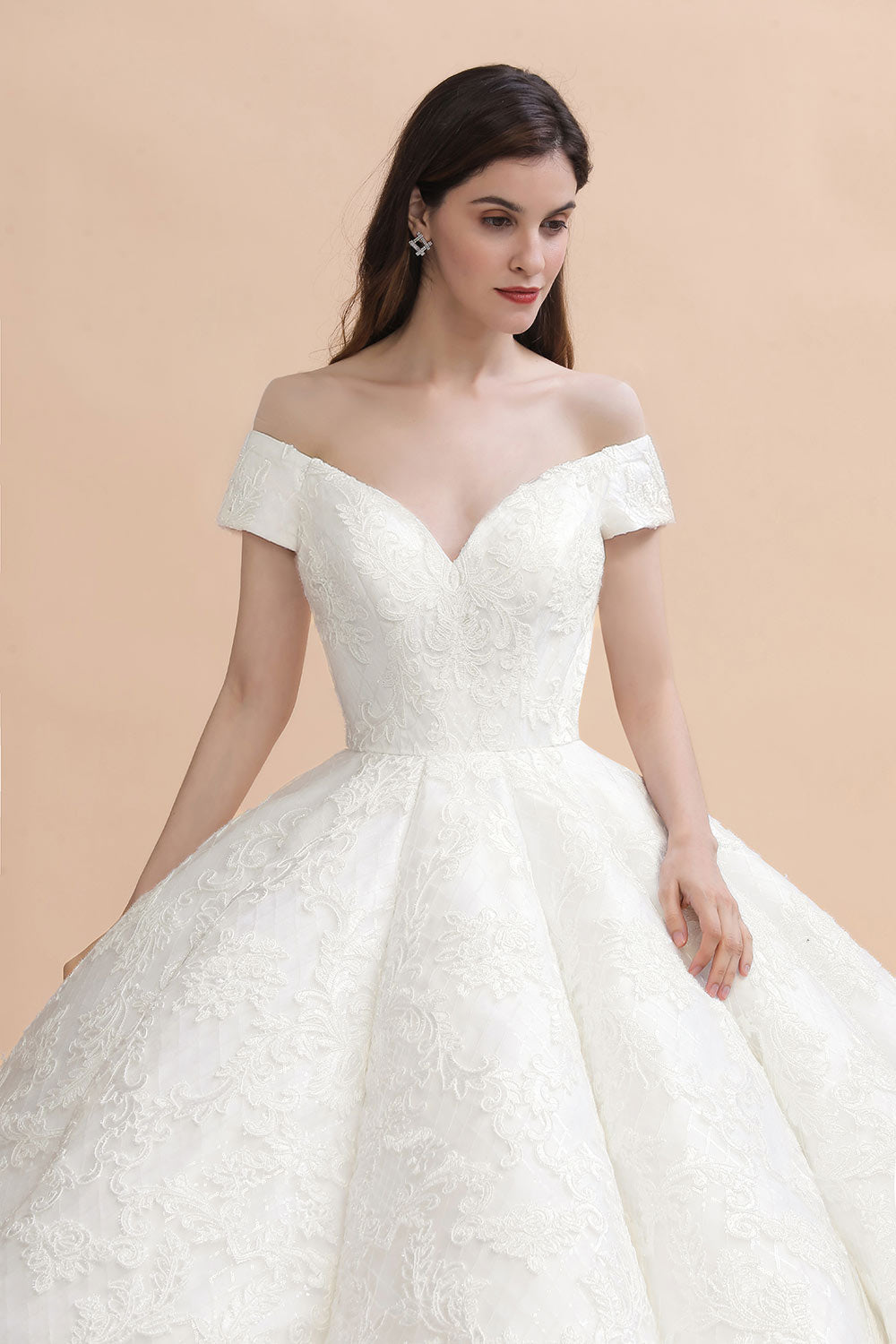 Affordable Straps White Tulle Wedding Dress Appliques Lace A-line Bridal Gowns On Sale