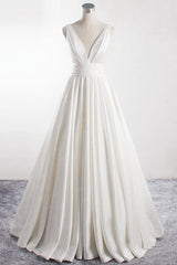 Affordable V-neck Satin White Wedding Dress Sleeveless Ruffles Bridal Gowns On Sale