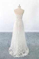 Appliques Strapless Tulle Sheath Wedding Dress On Sale