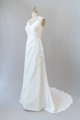 Awesome Ruffle Lace Chiffon Sheath Wedding Dress Online