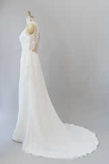 Awesome Ruffle Lace Chiffon Sheath Wedding Dress Online