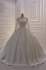 Ball Gown Satin Long Sleeves Wedding dress Jewel Ruffles Flowers Bedaings Bridal Gowns On sale