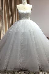 Ball Gown Sweetheart Lace Wedding Dress