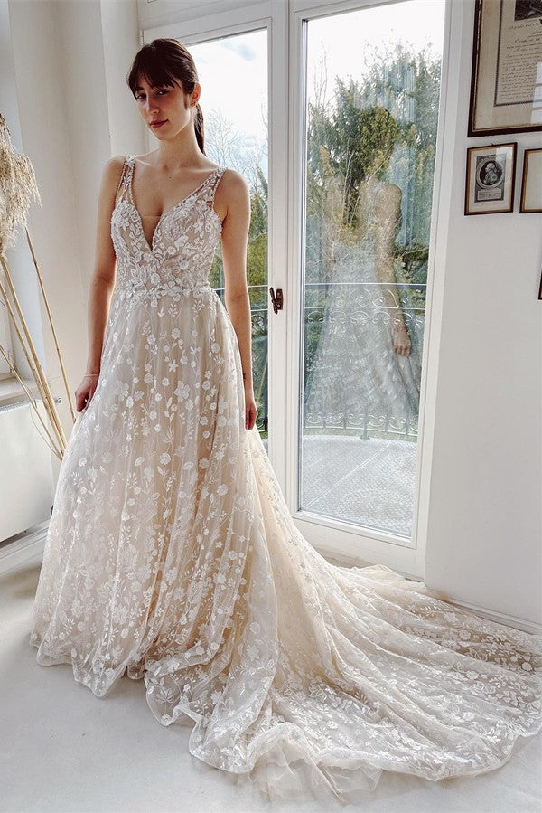 Beautiful V-Neck Wedding Dress Lace Sleeveless Online