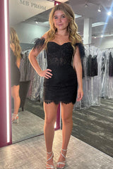 Bodycon Sweetheart Black Lace Short Homecoming Dress with Feather Trim