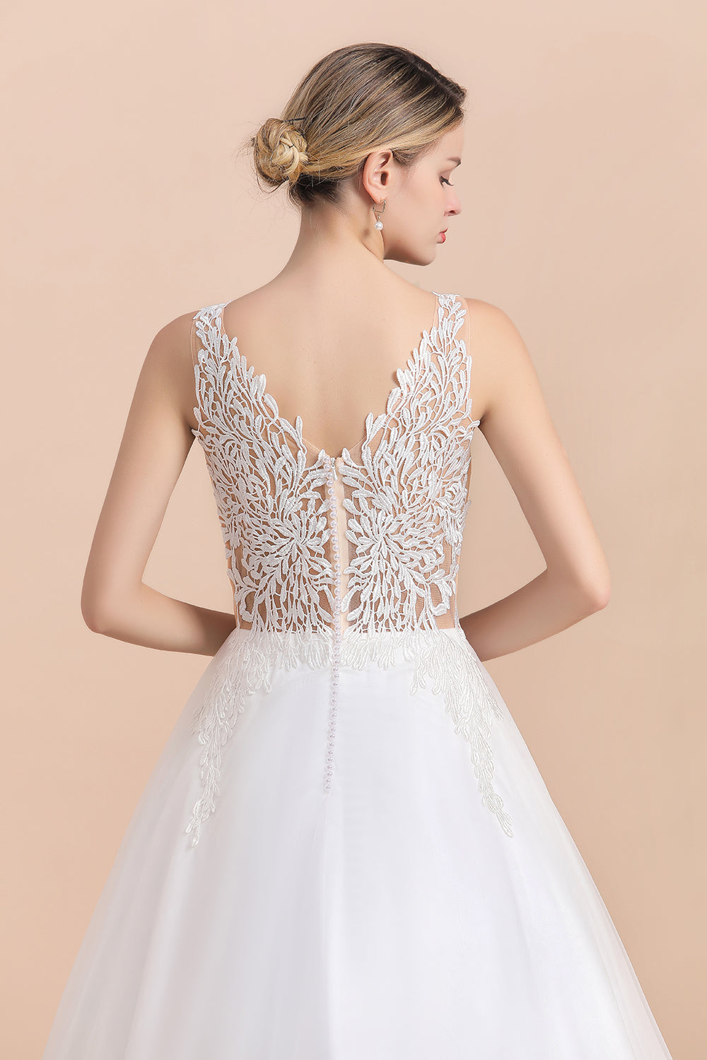 Boho V-Neck Lace Wedding Dress Tulle Appliques Sleeveless Bridal Gowns On Sale