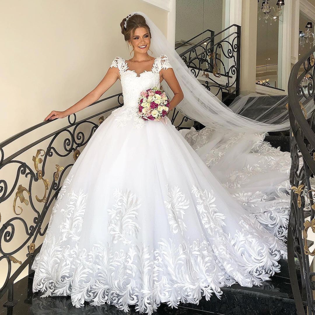 Cap Sleeves Lace Applqiues Wedding Dress Ball Gown Princess Bridal Wear