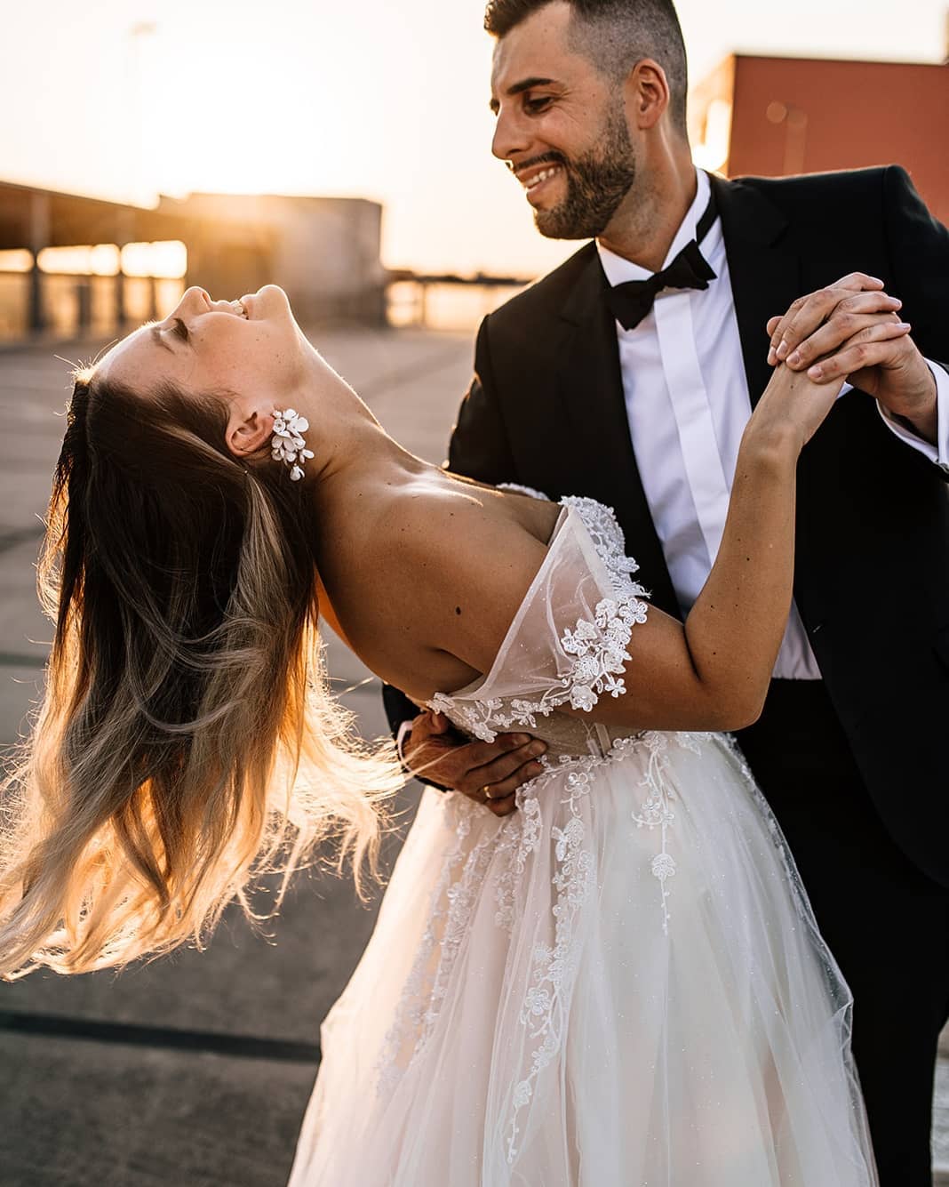 Champagne Off-the-Shoulder Beach Wedding Dress Tulle With Appliques