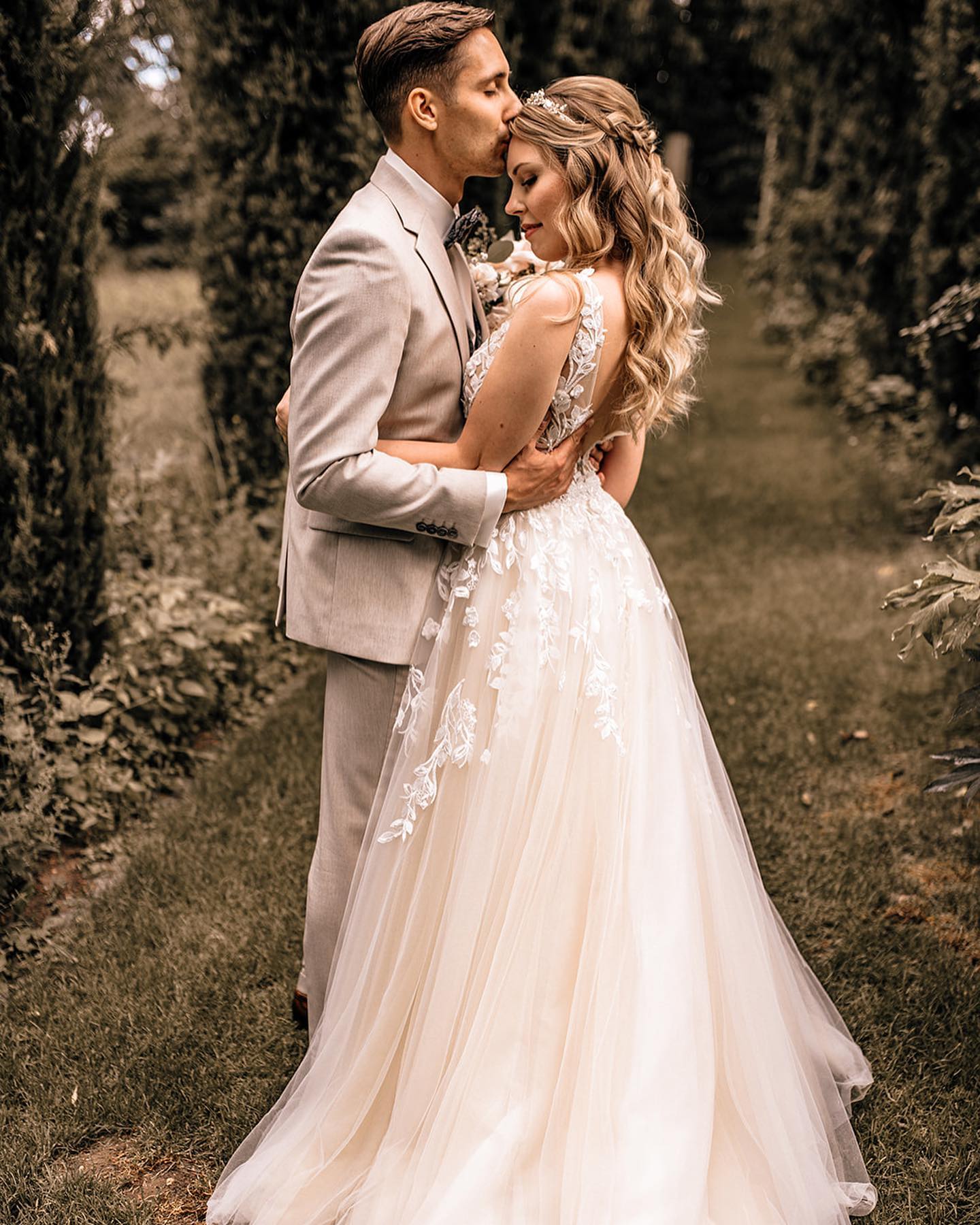 Champagne Tulle Wedding Dress Sleeveless Open Back