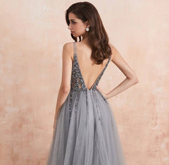 Charming V-Neck Tulle Prom Dress Long Evening Party Gowns With Lace Appliques