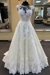 Chic Ivory Lace Round Neck Long Wedding Dress Cap Sleeve Sweep Train Bridal Gowns On Sale