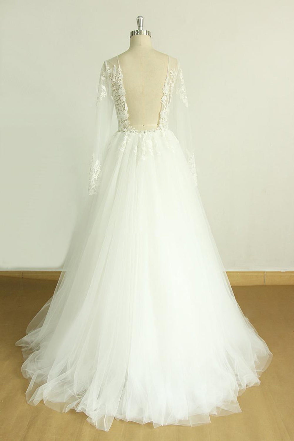 Chic Jewel Longsleeves Tulle Wedding Dress Appliques Lace A-line Bridal Gowns On Sale