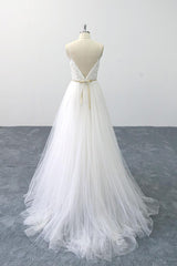 Chic Spaghetti Strap Appliques Tulle Wedding Dress On Sale