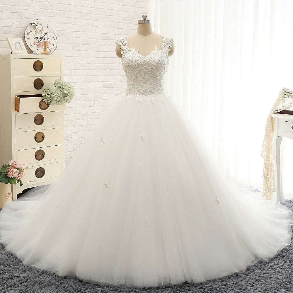 Chic Straps Sleeveless Tulle Wedding Dresses With Appliques White A-line Bridal Gowns Online