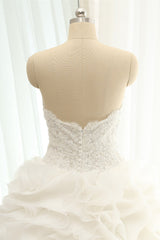 Chic Sweatheart White A line Wedding Dresses Sleeveless Tulle Bridal Gowns Online