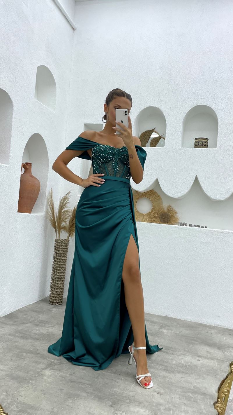 Beautiful Floor Length Off-The-Shoulder Sleeveless Mermaid Satin Prom Dress with Split