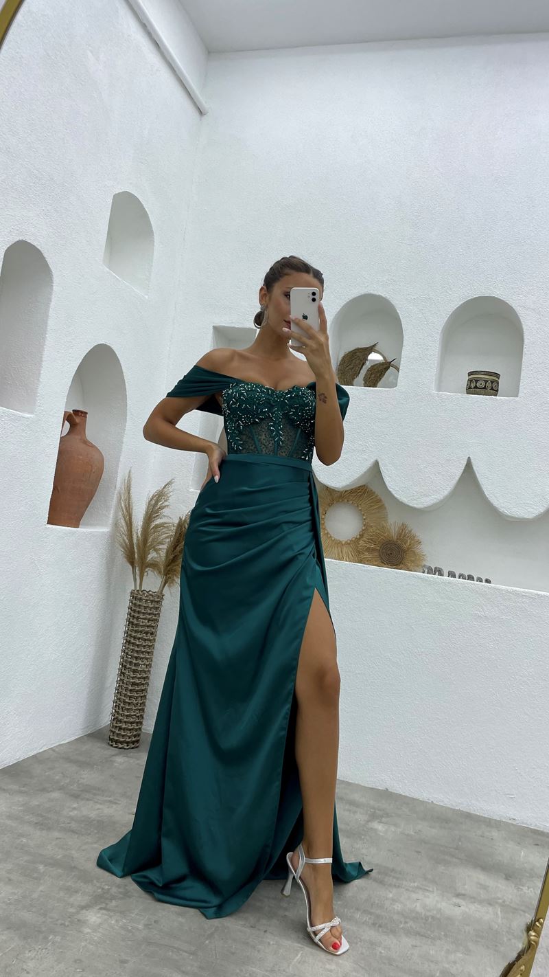 Beautiful Floor Length Off-The-Shoulder Sleeveless Mermaid Satin Prom Dress with Split