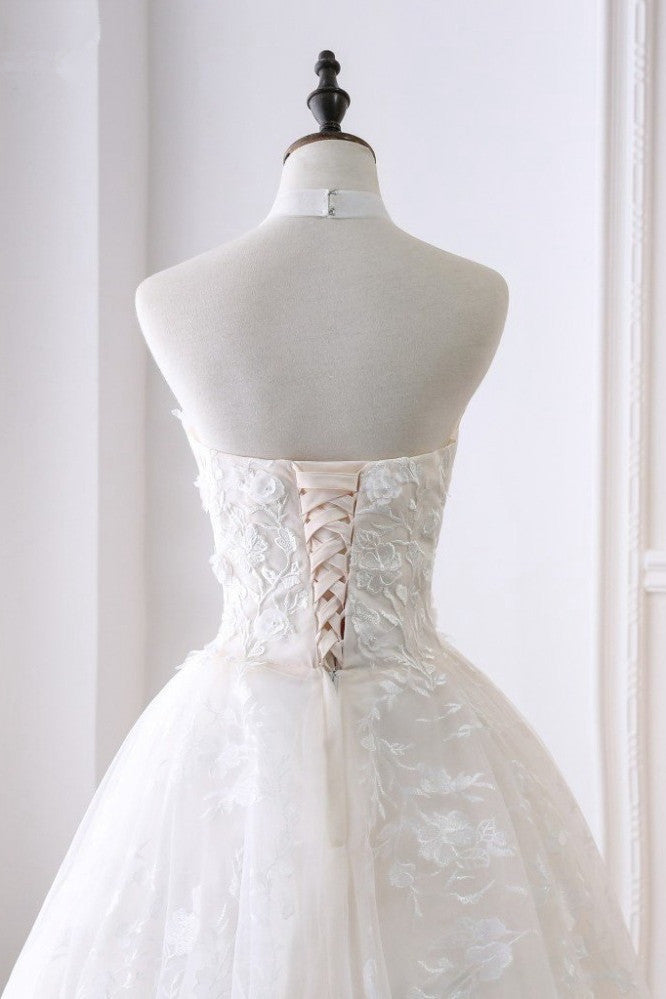 Elegant A-Line Halter Tulle White Wedding Dress Sleeveless Appliques Bridal Gowns On Sale