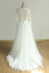 Elegant A-line Lace Tulle Wedding Dress Long Sleeves Appliques Bridal Gowns Online