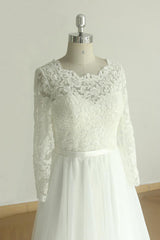 Elegant A-line Lace Tulle Wedding Dress Long Sleeves Appliques Bridal Gowns Online