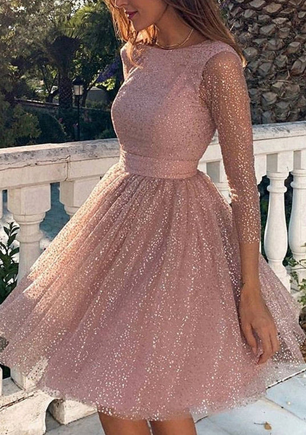 Elegant A-Line Scoop Neck Metallic Yarn Homecoming Dress with Glitter