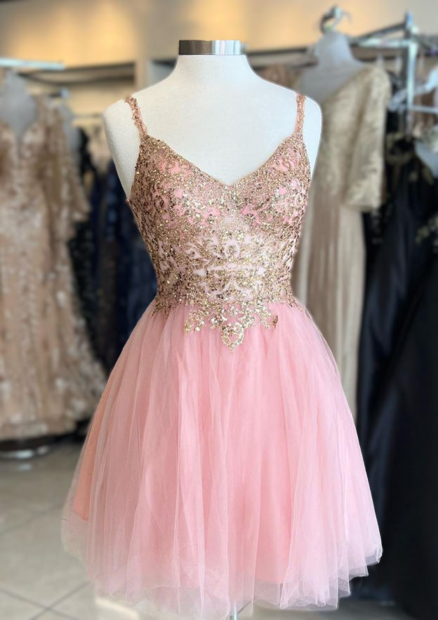 A-line V Neck Sleeveless Tulle Homecoming Dress with Sequins Appliques