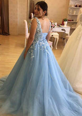 Elegant Ball Gown V-Neck Sleeveless Tulle Glitter Court Train Prom Dress/Evening Dress With Appliqued