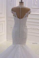 Elegant Jewel Tulle Lace Sequined Wedding Dress Mermaid Appliques Sleeveless Bridal Gowns On Sale