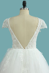 Elegant Jewel Tulle Lace Wedding Dress Short Sleeves Appliques Ruffles Bridal Gowns Online