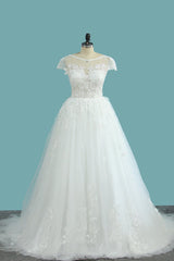 Elegant Jewel Tulle Lace Wedding Dress Short Sleeves Appliques Ruffles Bridal Gowns Online