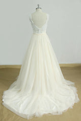 Elegant Lace Straps V-neck Appliques Wedding Dress Tulle Ruffles A-line Bridal Gowns On Sale