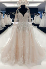 Elegant Long A-line V-neck Tulle Sleeveless Wedding Dress with Lace Embellishments