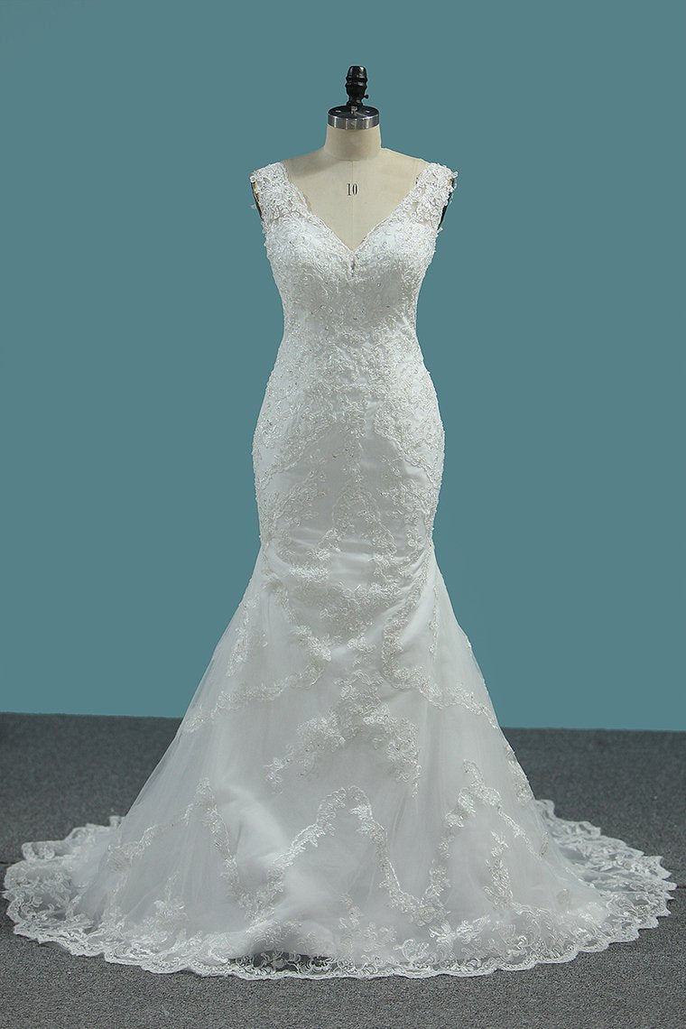 Elegant Mermaid V-neck Tulle Wedding Dress White Lace Appliques Beadings Bridal Gowns Online