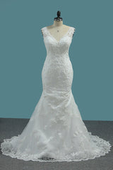 Elegant Mermaid V-neck Tulle Wedding Dress White Lace Appliques Beadings Bridal Gowns Online