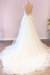 Elegant Spaghetti-Straps Sleeveless Tulle Lace Wedding Dress Online