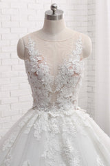 Elegant Straps Sleeveless White Wedding Dresses With Appliques A line Tulle Bridal Gowns On Sale