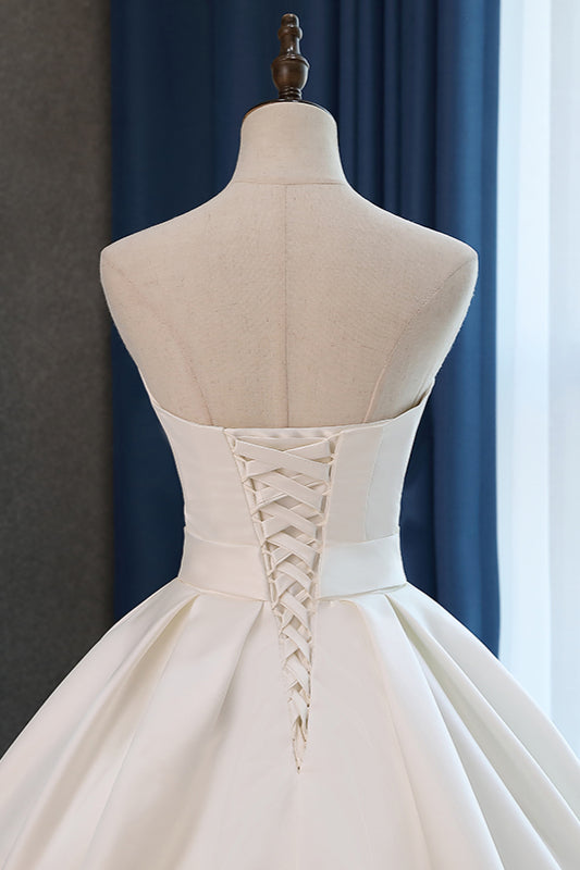 Elegant Sweetheart White Satin Wedding Dress A-line Ruffles Bridal Gowns On Sale