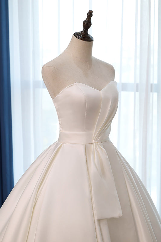 Elegant Sweetheart White Satin Wedding Dress A-line Ruffles Bridal Gowns On Sale