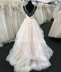 Elegant Tulle V-Neck Wedding Dress Open Back Long Layered Bridal Gowns On Sale